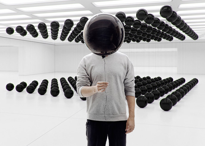 Tadao Cern Black Balloons