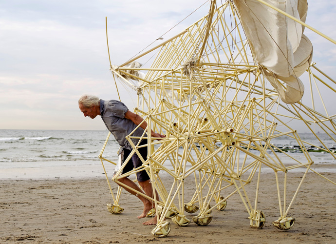 Strandbeest by Theo Jansen